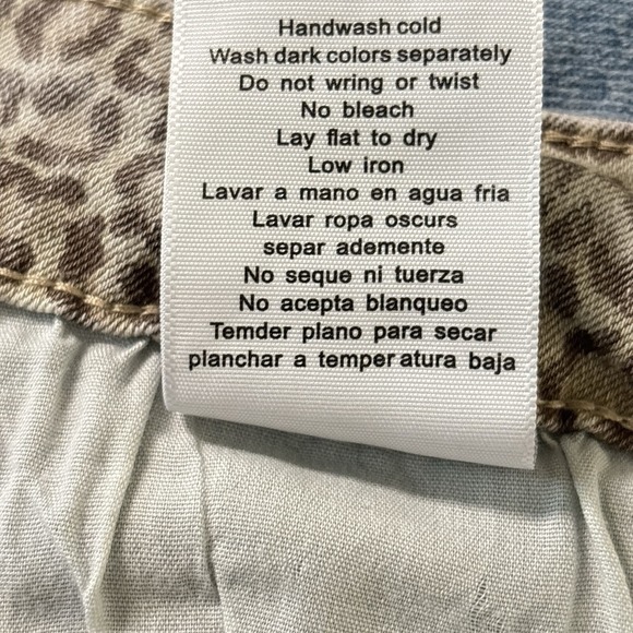 Judy Blue Slim Fit Jeans Women's 11/30 Light Wash Leopard Waistband - Picture 6 of 12